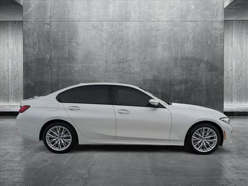 2023 BMW 330 i