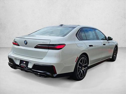 2025 BMW 760 760i xDrive