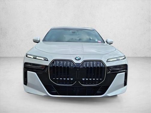 2025 BMW 760 760i xDrive