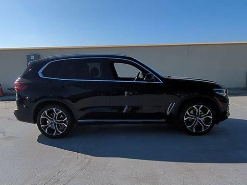 2023 BMW X5 M50i