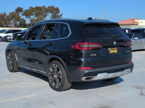 2023 BMW X5 M50i