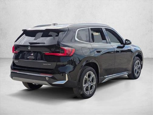 Black Sapphire Metallic 2026 BMW X1 xDrive28i