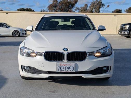 Mineral White Metallic 2015 BMW 320 i