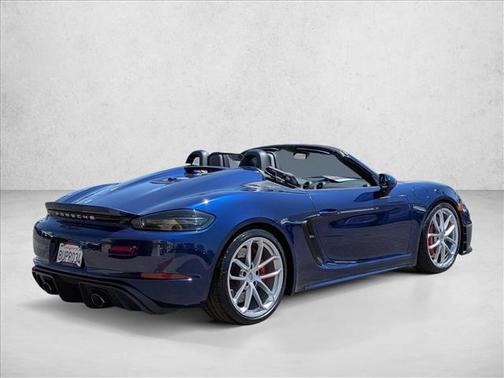 Gentian Blue Metallic 2020 Porsche 718 Spyder Base