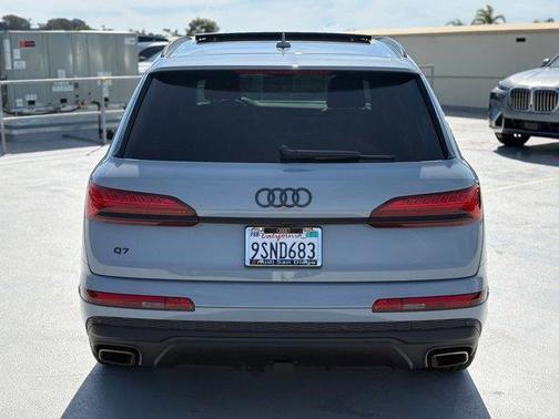 2025 Audi Q7 55 Prestige