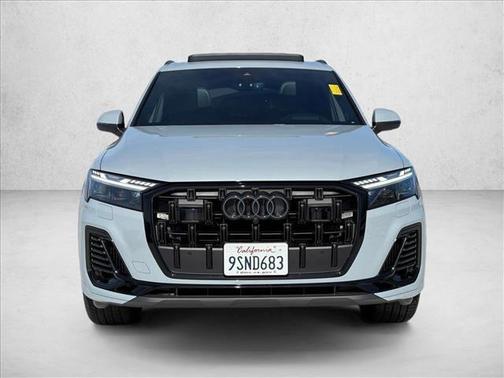 2025 Audi Q7 55 Prestige