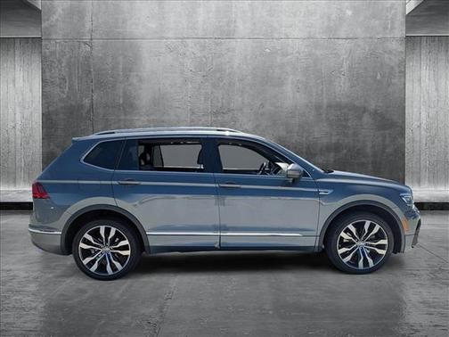 2018 Volkswagen Tiguan 2.0T SEL Premium