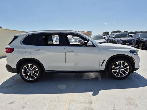 Alpine White 2020 BMW X5 sDrive40i