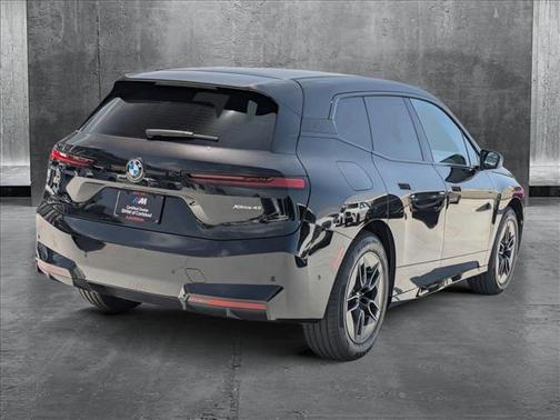 2026 BMW iX xDrive45