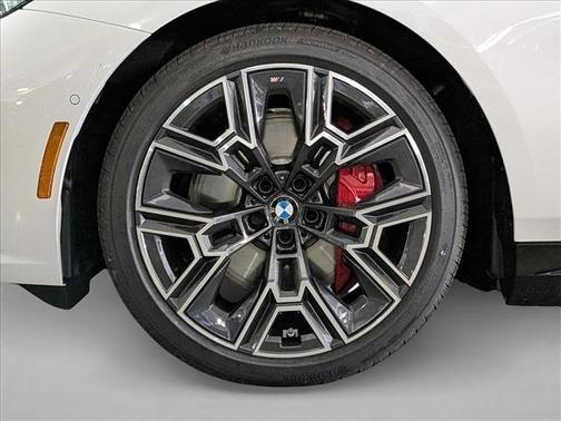 Alpine White 2026 BMW i5 eDrive40