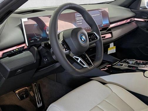 Alpine White 2026 BMW i5 eDrive40