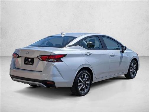 Brilliant Silver Metallic 2025 Nissan Versa 1.6 SV