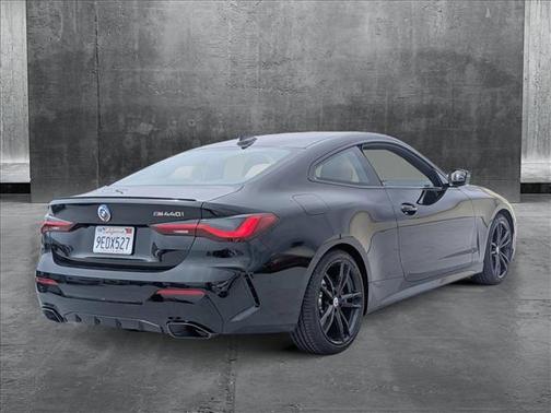 2023 BMW M440 i