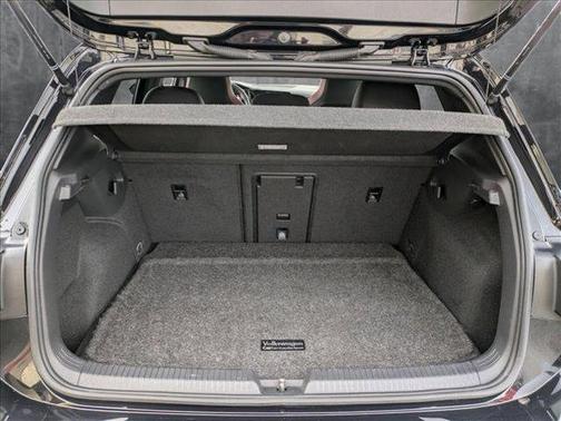 2022 Volkswagen Golf GTI 2.0T SE