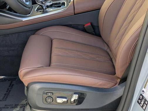 2025 BMW ALPINA XB7 Base