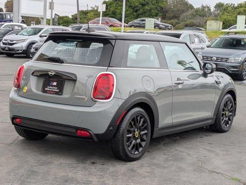 2023 MINI SE Hardtop Cooper