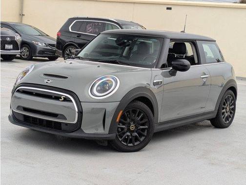 2023 MINI SE Hardtop Cooper