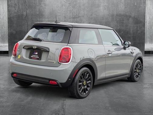 2023 MINI SE Hardtop Cooper