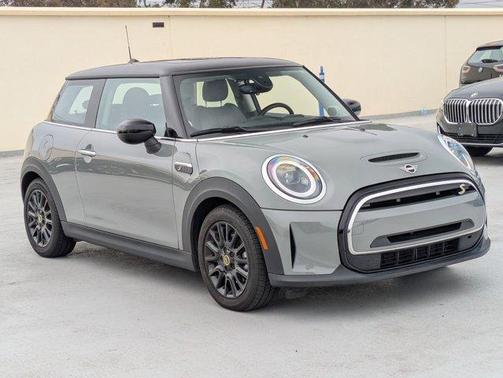 2023 MINI SE Hardtop Cooper