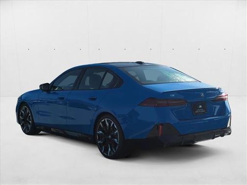 2025 BMW i5 M60