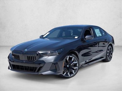 Dark Graphite Metallic 2026 BMW 550e xDrive