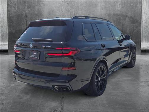 2026 BMW X7 M60i