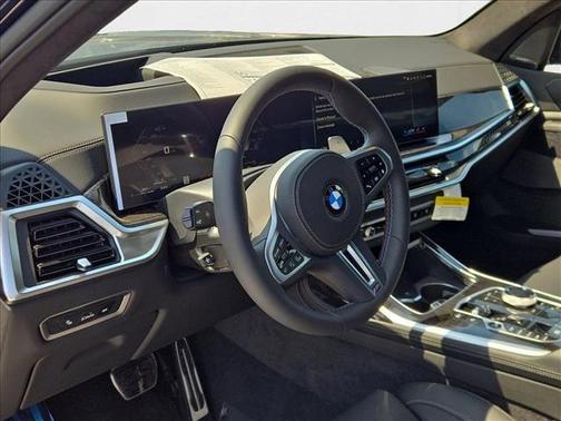 2026 BMW X7 M60i