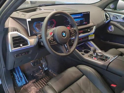 Black Sapphire Metallic 2026 BMW XM LABEL