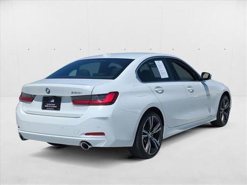 2024 BMW 330 i