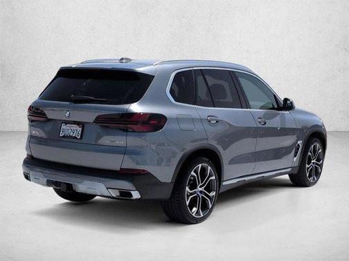 Gray Metallic 2026 BMW X5 sDrive40i