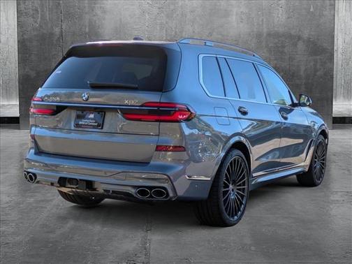 2025 BMW ALPINA XB7 Base