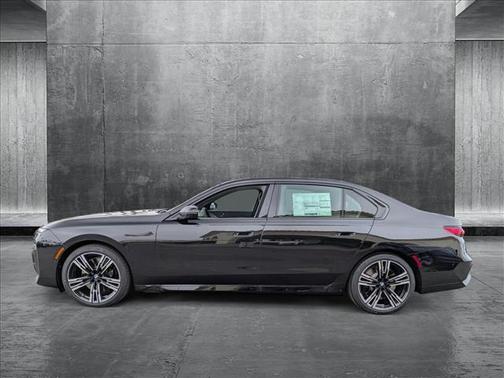 2025 BMW 760 760i xDrive