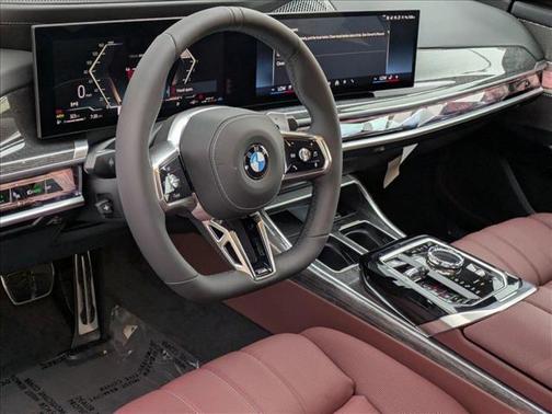 2025 BMW 760 760i xDrive