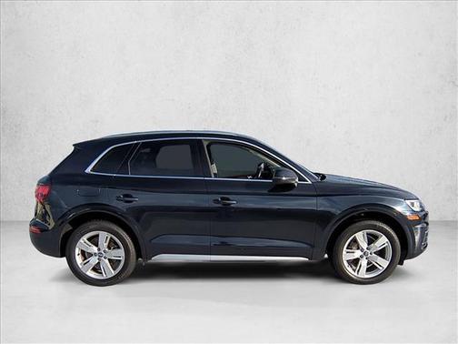 2018 Audi Q5 2.0T Premium Plus
