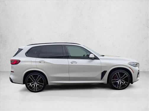 2023 BMW X5 M50i