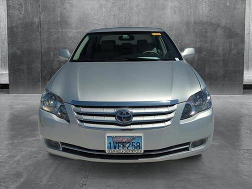 2005 Toyota Avalon XLS