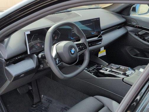 Black Sapphire Metallic 2026 BMW 530 i