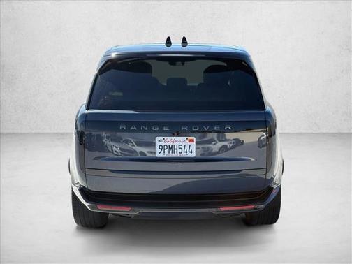 2024 Land Rover Range Rover P530 SE