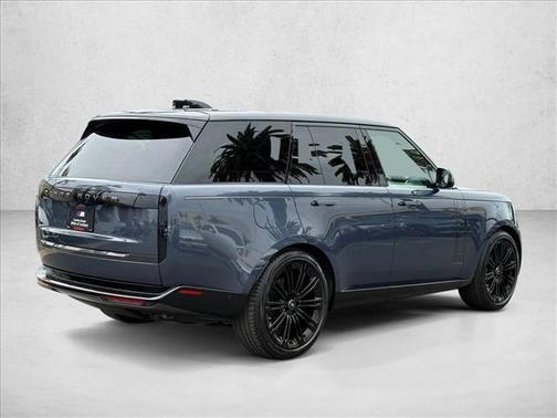 2024 Land Rover Range Rover P530 SE
