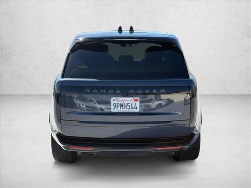 2024 Land Rover Range Rover P530 SE
