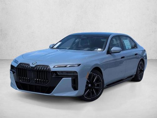 Gray Metallic 2026 BMW i7 EDrive50