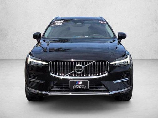 Black 2023 Volvo XC60 B6 Ultimate Bright Theme