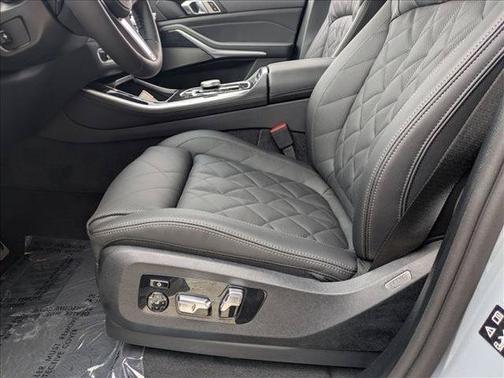 Gray Metallic 2026 BMW X5 xDrive40i