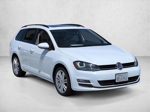 Pure White 2015 Volkswagen Golf SportWagen TDI SE 4-Door