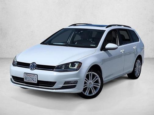 Pure White 2015 Volkswagen Golf SportWagen TDI SE 4-Door