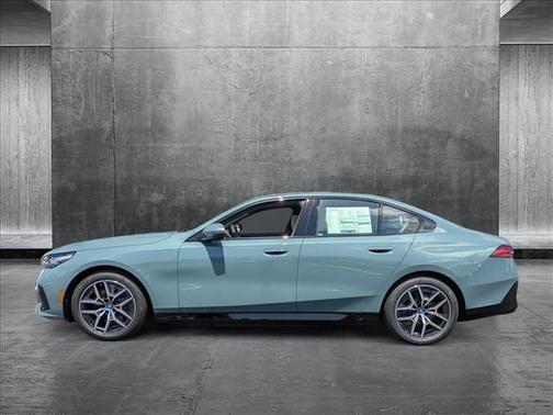 2025 BMW i5 eDrive40