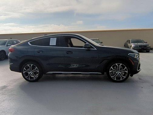 2022 BMW X6 xDrive40i