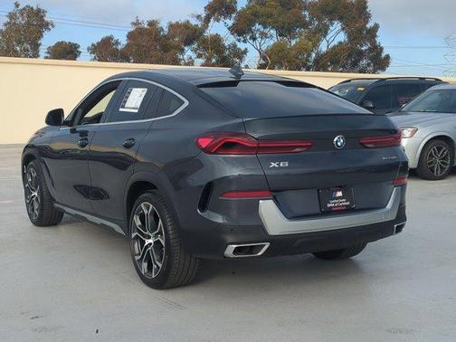 2022 BMW X6 xDrive40i