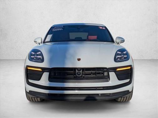 2022 Porsche Macan Base