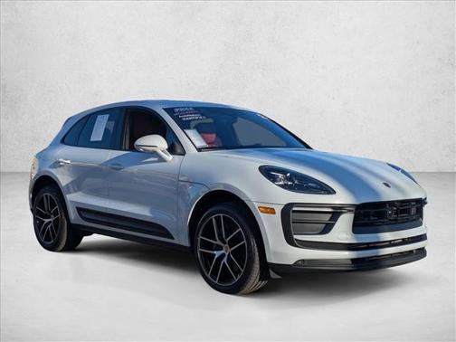 2022 Porsche Macan Base